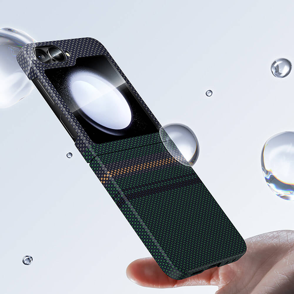 Benks Aurora ArmorAir Galaxy Z Flip 6 Karbon Fiber Tasarımlı Kevlar Kılıf