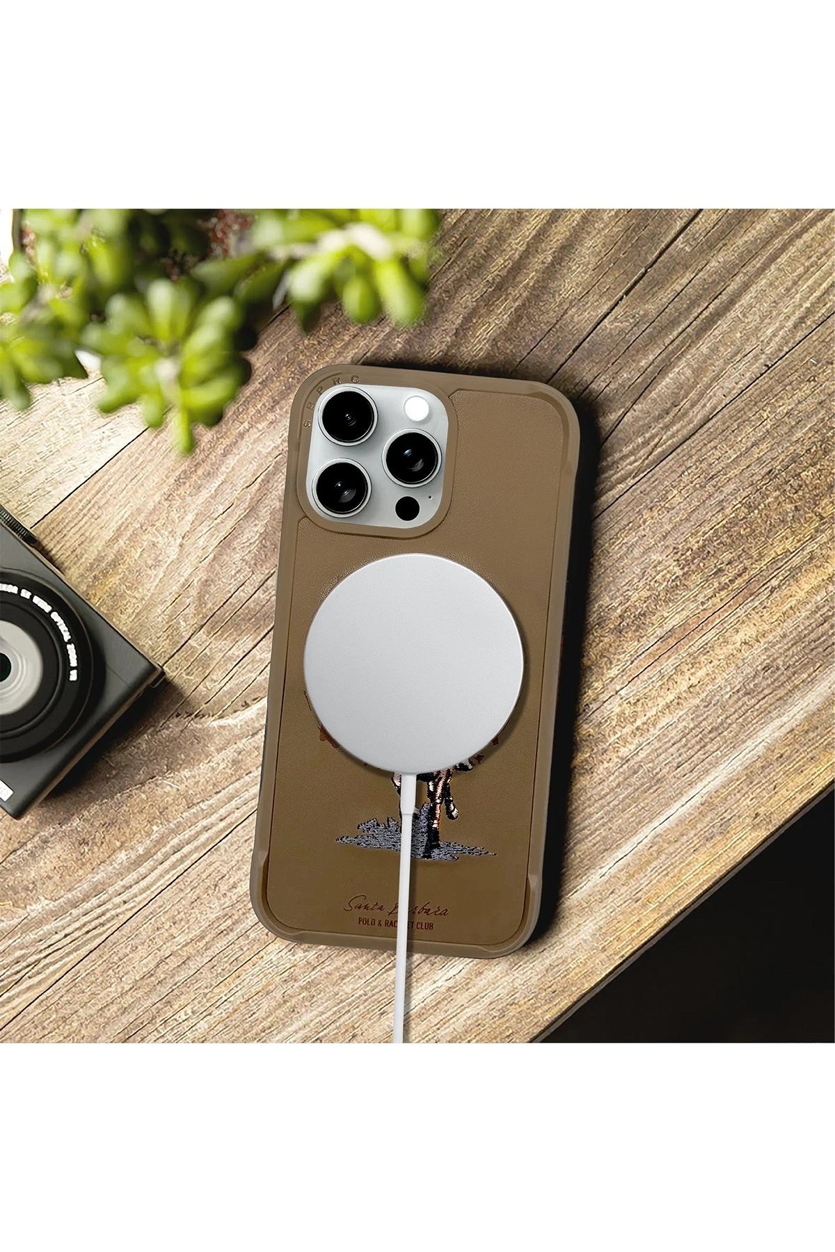 Santa Barbara Polo Racquet Club iPhone 16 Pro Max Aubrey Magsafe Telefon Kılıfı