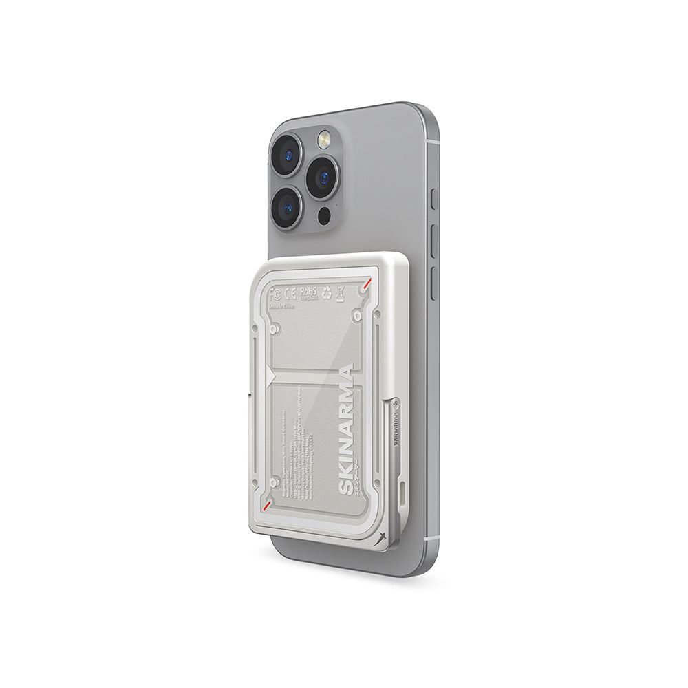 Skinarma Nexus Mecha Kablosuz ve PD Hızlı Şarj Özellikli Metal Standlı 20W 5000mAh Taşınabilir Powerbank