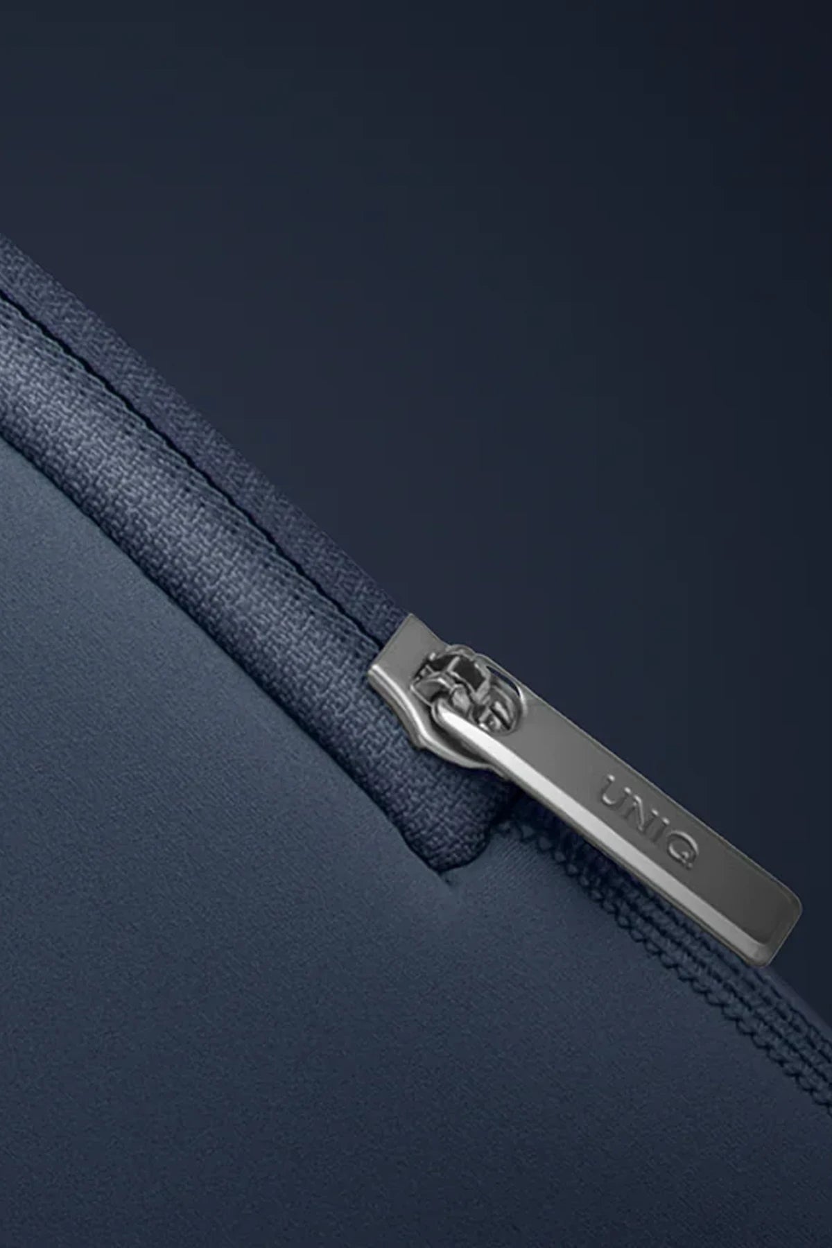 Uniq Cyprus Su Geçirmez Neopren Kumaş 14inç Laptop Çanta
