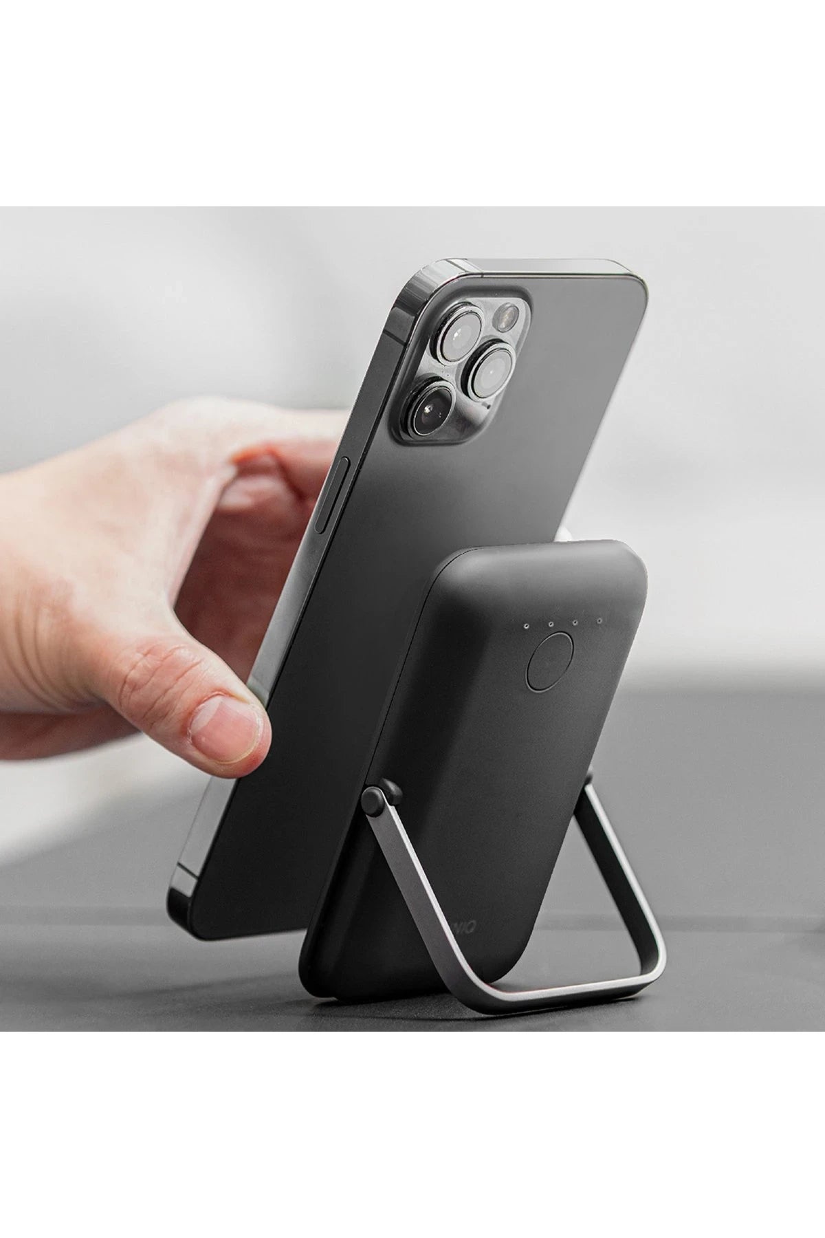 Uniq Hoveo 5.000mAh Manyetik PD Kablosuz Type-C Standlı Powerbank