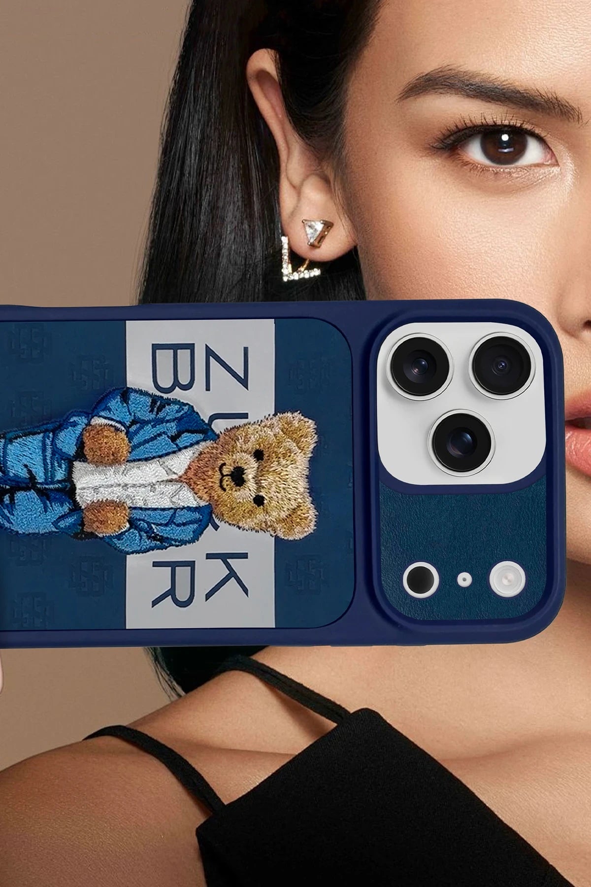 ZuckBear Apple iPhone 17 Pro Paris Gentleman Telefon Kılıfı