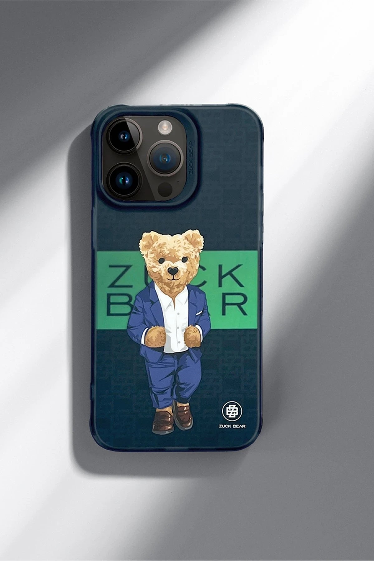 ZuckBear iPhone 15 Pro Max French Riviera Chic Telefon Kılıfı