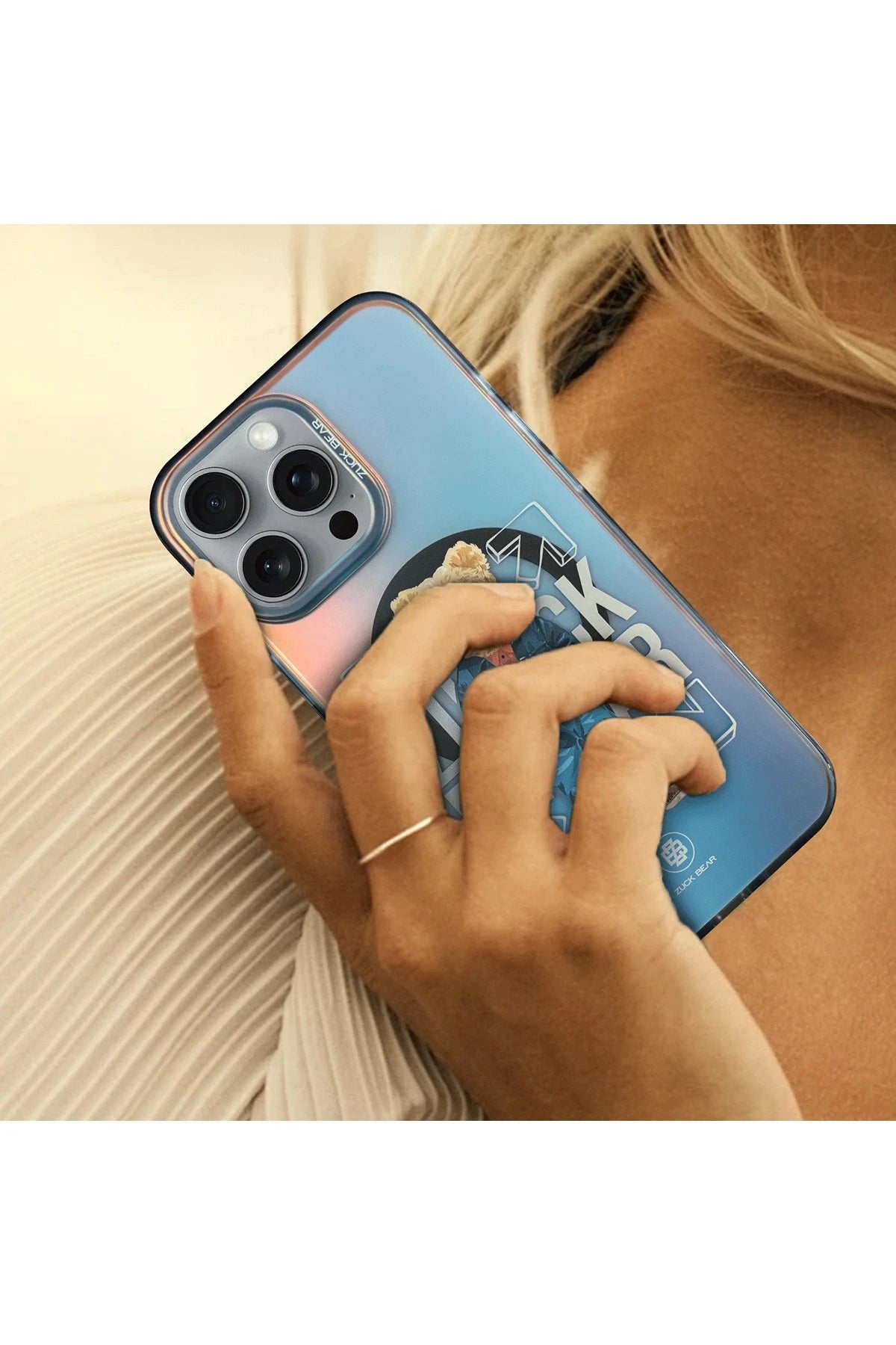 ZuckBear iPhone 16 Pro California Cool Magsafe Telefon Kılıfı